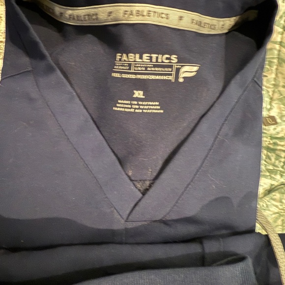 Fabletics Men's Dark Blue Joggers - Picture 2 of 4